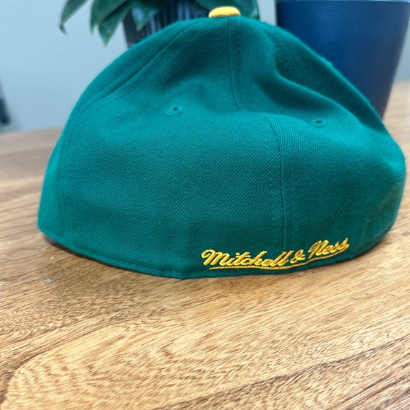 Green Bay Packers Mitchell & Ness 7 3/8 Fitted - Picture 2 of 4